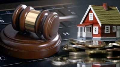 Unbelievable - The Jews are buying red loans in Greece en masse and are shooting down the funds