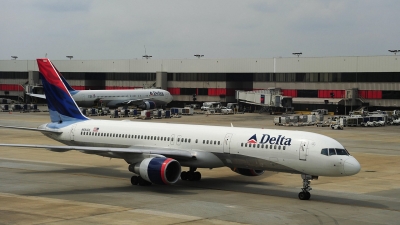 Delta Airlines: Ζητά απαγόρευση επιβίβασης για τους «απείθαρχους» επιβάτες