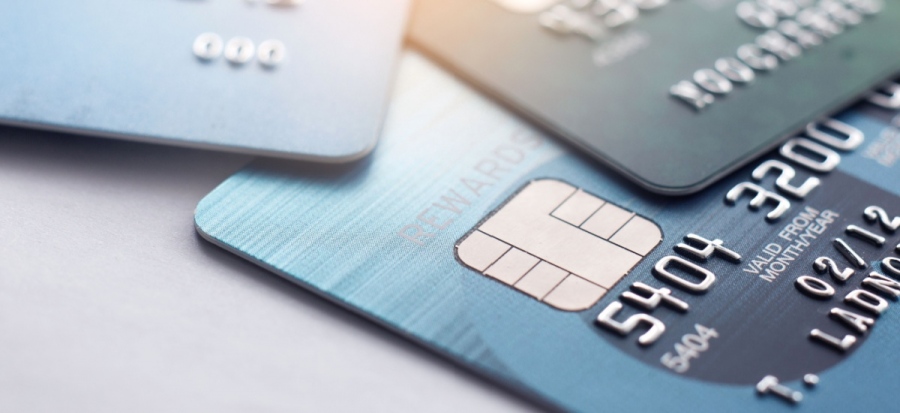 Αντιδράσεις για την προμήθεια στις κάρτες της Εθνικής Τράπεζας