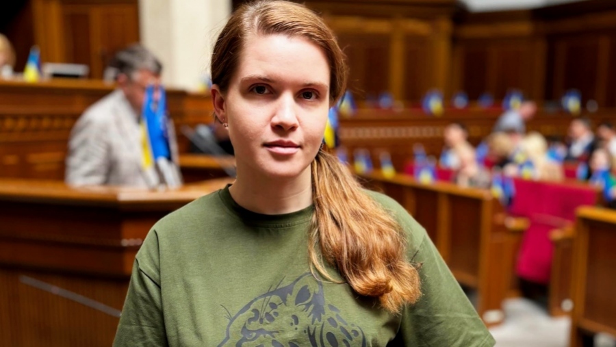 Κόλαφος η Bezugla (Ουκρανή βουλευτής): Η Ρωσία προελαύνει στο Sumy εξαιτίας της διαφθοράς που μαστίζει το καθεστώς Zelensky