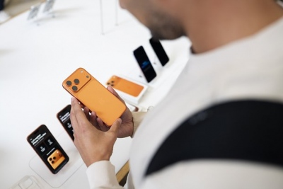 Το iPhone 17 Pro Max είναι χειρότερο από τα smartphone... Έχασε από την Xiaomi