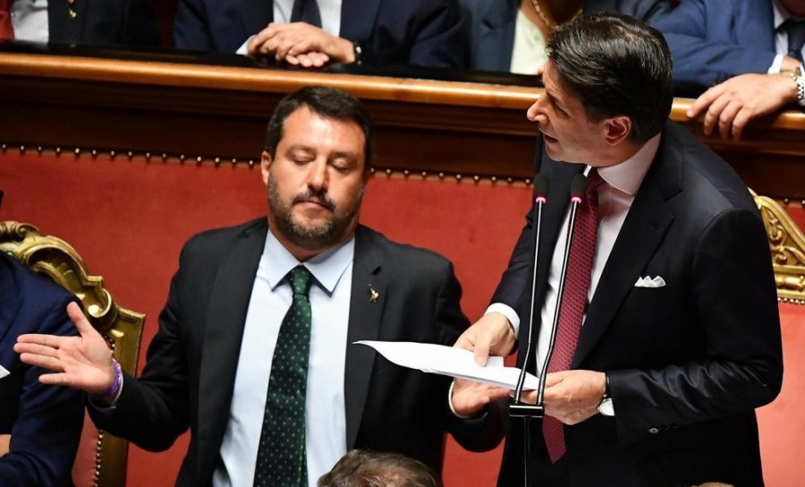Deutsche Welle: Ο κορωνοϊός ενισχύει τον Conte - Η διπλή απειλή για τον Salvini