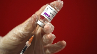 Εθνική Επιτροπή Εμβολιασμών: Δεν αναστέλλονται οι εμβολιασμοί με AstraZeneca