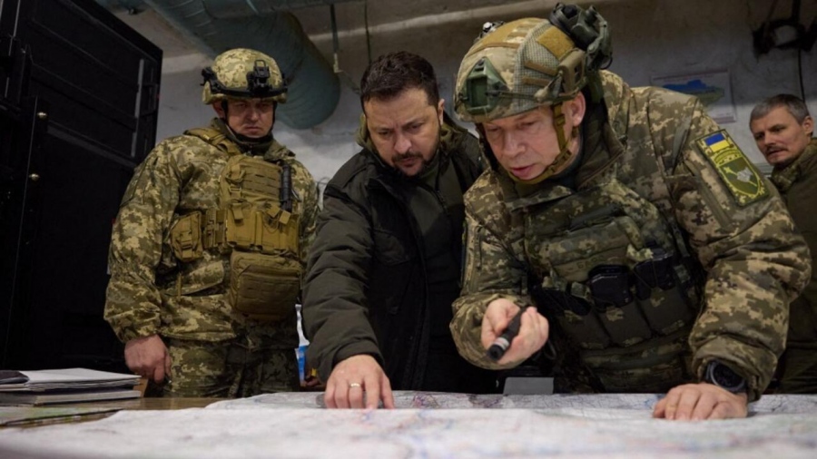 Volodymyr Zelensky (Πρόεδρος Ουκρανίας): Οι Ουκρανοί δεν θα παραδώσουν σπιθαμή από τη γη τους στους κατακτητές