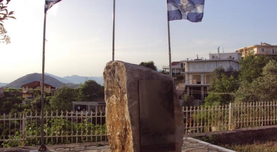 Άγνωστοι ανατίναξαν το μνημείο του ομογενή αγωνιστή Θύμιου Λώλη στην Αλβανία