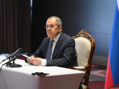 Βαρυσήμαντο μήνυμα Lavrov: Η Δύση ικετεύει τη Ρωσία για εκεχειρία χωρίς όρους στην Ουκρανία – Παράρτημα ΝΑΤΟ η ΕΕ