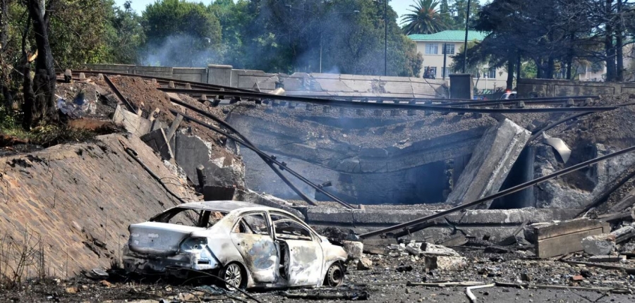 Νότια Αφρική: Εννέα νεκροί και 40 τραυματίες από την έκρηξη βυτιοφόρου με αέριο