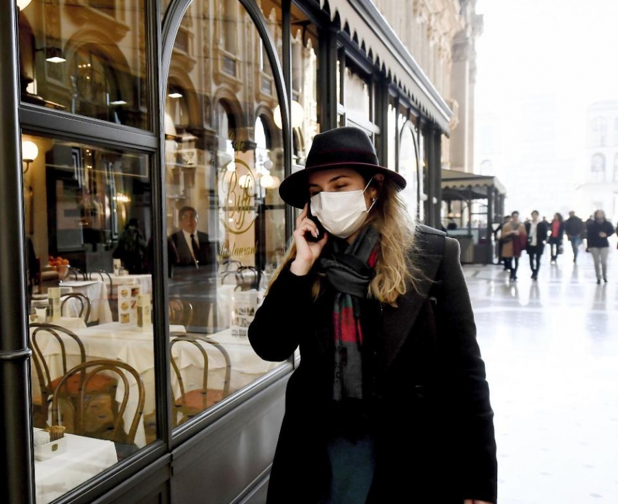 Έρευνα για αισχροκέρδεια λόγω κορωνοϊού στην Ιταλία: Στα 10 ευρώ η μάσκα
