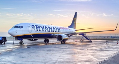 Τέλος στη δωρεάν χειραποσκευή βάζει η Ryanair