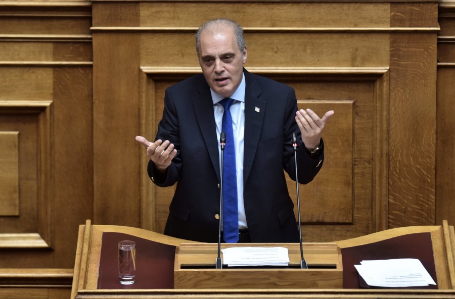 Βελόπουλος: Κομμένος και ραμμένος στα μέτρα καπιταλιστών και ολιγαρχών ο προϋπολογισμός - Δεν ξέρει οικονομικά ο Χατζηδάκης