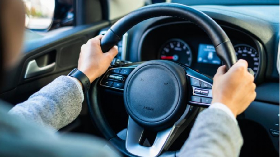 Ο σωτήριος κανόνας των «τριών δευτερολέπτων» που πρέπει να εφαρμόζουν οι οδηγοί