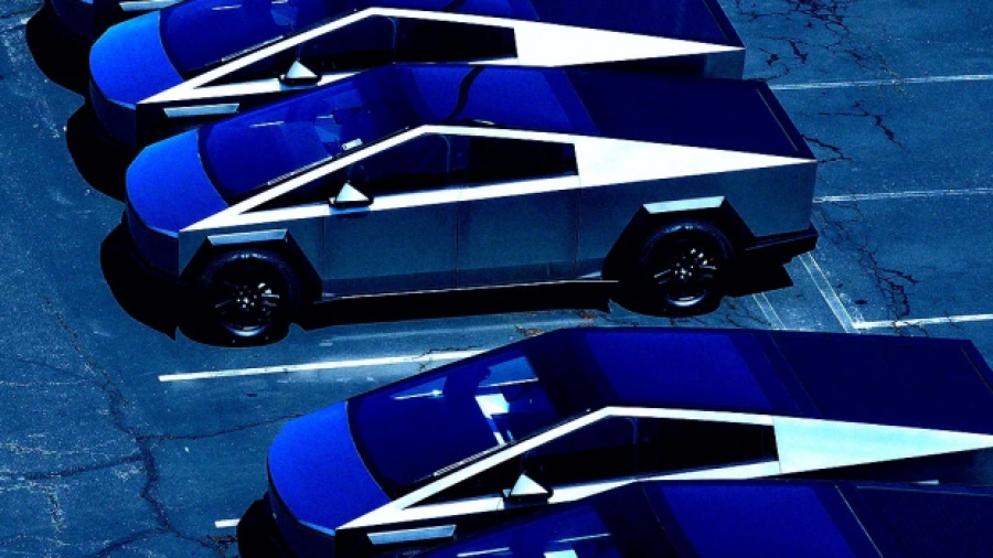 Αδιέξοδο για Musk - Η Tesla δεν μπορεί πλέον να βρει νόμιμα μέρη για να αποθηκεύσει όλα τα απούλητα Cybertrucks της