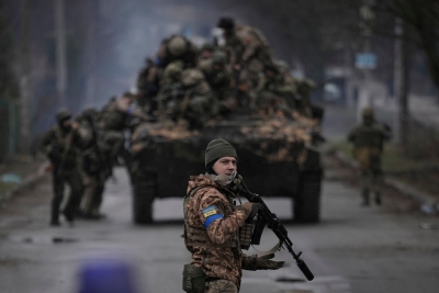 Ουκρανία: Μηνιαίο επίδομα 2.700 δολαρίων στους στρατιώτες στην πρώτη γραμμή