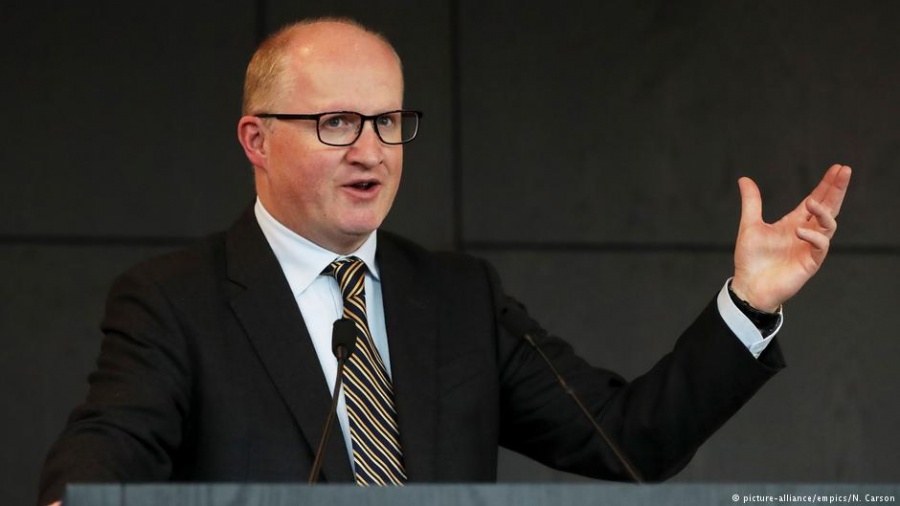 Lane (ΕΚΤ): Πρόωρη η συζήτηση για την αύξηση των επιτοκίων