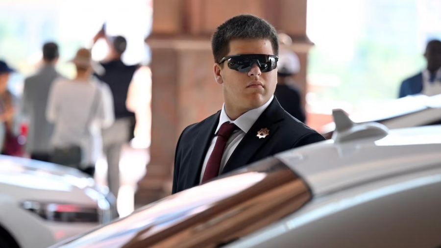 Σοκ στην Τσετσενία: O Adam Kadyrov ενεπλάκη σε τροχαίο και μεταφέρθηκε σε νοσοκομείο