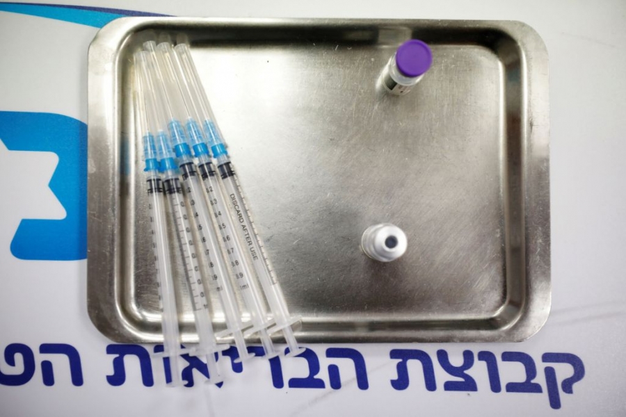 Το Ισραήλ ξεκίνησε τη χορήγηση 3ης αναμνηστικής δόσης του εμβολίου Pfizer