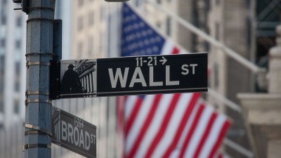 Οι παγκόσμιες αγορές επί Trump:  Δεν έχτισε το τείχος, αλλά έβαλε στην κορυφή τη Wall Street