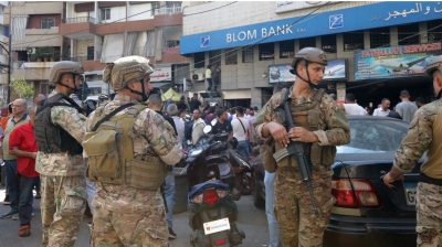 Πρωτοφανές: Οι Λιβανέζοι «ληστεύουν» τράπεζες για να πάρουν πίσω τις καταθέσεις τους