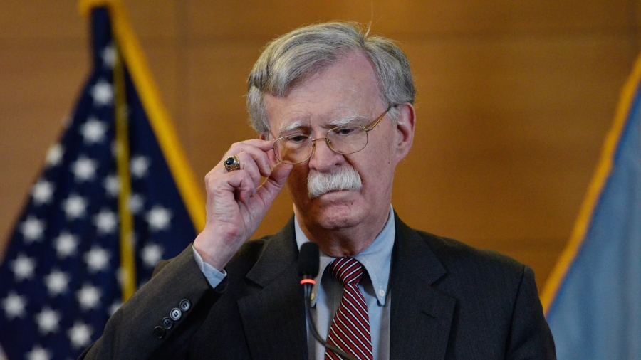 Bolton (ΗΠΑ): Ο Putin αυτή τη φορά δεν μπλοφάρει για πυρηνικά στη Λευκορωσία - Αλλάζει η ισορροπία, ξεχωριστό πρόβλημα