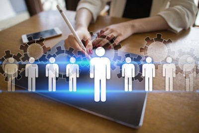 Υπεγράφη Σύμβαση για 73.000 εργαζόμενους στα Τουριστικά Καταλύματα με προστασία μισθών και επιδομάτων