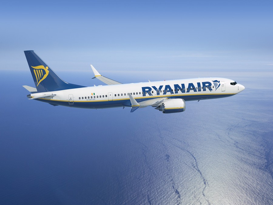 Στις κεφαλαιαγορές στρέφεται η Ryanair – Άντλησε 850 εκατ. ευρώ με 5ετές ομόλογο