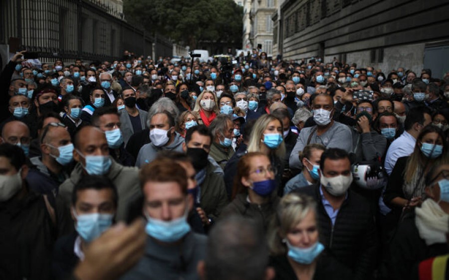 «Σε απόγνωση» ο χώρος της εστίασης στη Μασσαλία - Διαδηλώσεις κατά του λουκέτου