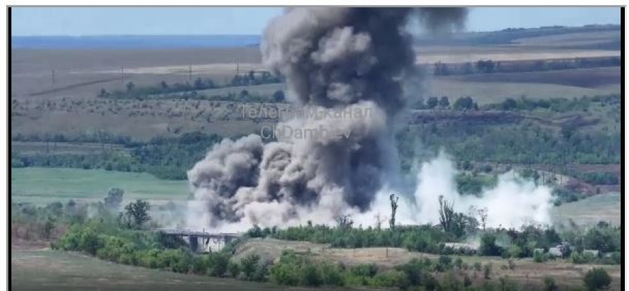 Kαταιγιστική επίθεση Ρώσων: Έριξαν τις φονικές FAB-3000 εξοπλισμένες με UMPK - Διέλυσαν στρατηγικούς στόχους Ουκρανών