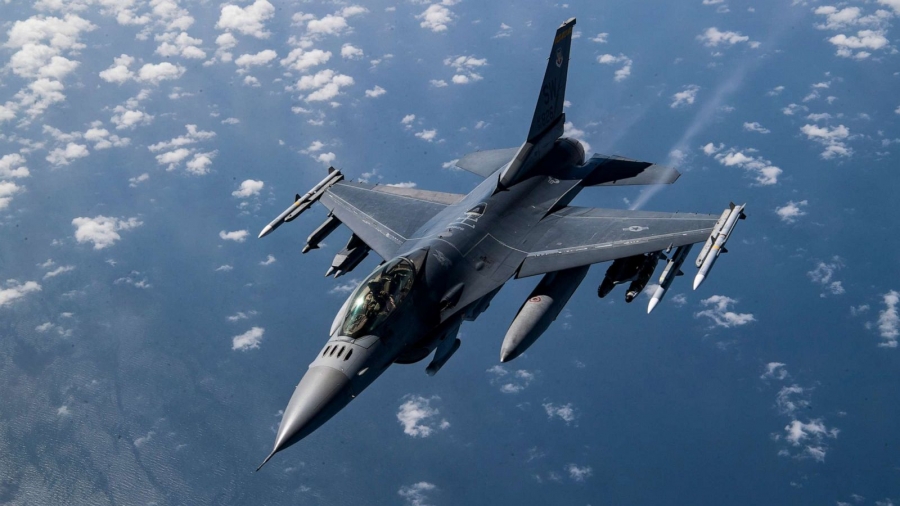 Οι ΗΠΑ αξιολογούν τις δεξιότητες των Ουκρανών πιλότων για να τους εκπαιδεύσουν να πετούν F-16