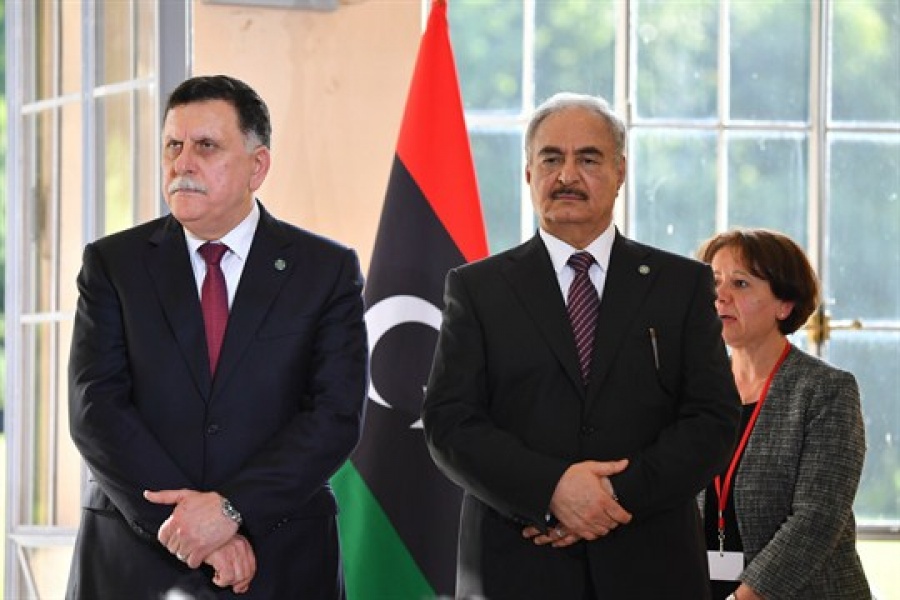 Λιβύη: Ο επικεφαλής της κυβέρνησης εθνικής ενότητας Sarraj κατηγορεί τον στρατάρχη Haftar για εγκλήματα πολέμου