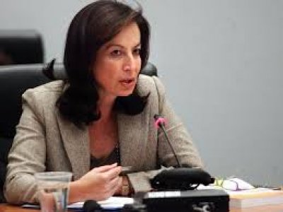 Διαμαντοπούλου: Το πλεόνασμα να δοθεί στη νέα γενιά, την απασχόληση και τη στήριξη των παιδιών