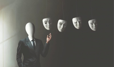 Το Levy Institute συντρίβει το αφήγημα Μητσοτάκη για την οικονομία - Σαθρή ανάπτυξη με δανεικά και ανεξέλεγκτες εισαγωγές