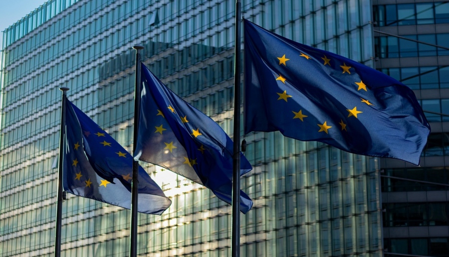 Στα χαρακώματα Βρυξέλλες και βιομηχανία για τα δωρεάν δικαιώματα CO₂ – Στο επίκεντρο η ανταγωνιστικότητα