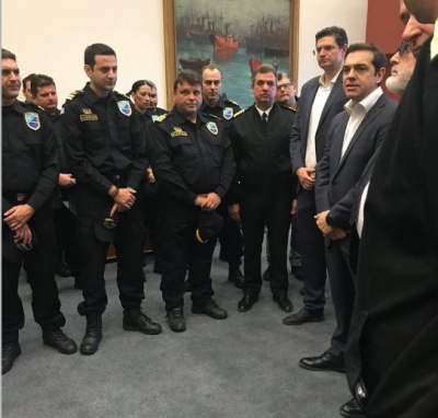 Τσίπρας σε κυβερνήτη «Γαύδου»: Επέδειξες ψυχραιμία και γενναιότητα - Σύσκεψη στο υπ. Ναυτιλίας