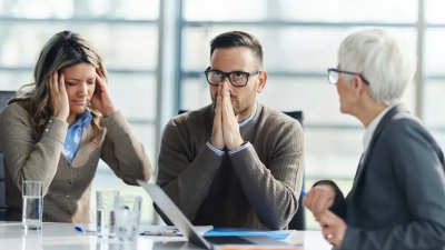 «Κινδυνεύουν οι περιουσίες σας» - Καμπανάκι δικηγόρων για όσους ζητούν νομικές συμβουλές από chatbots τεχνητής νοημοσύνης