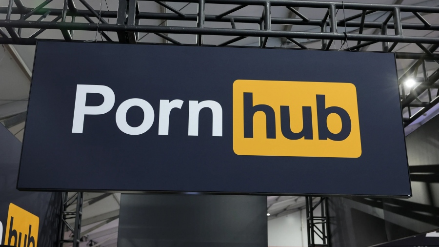 To Pornhub κατεβάζει... ρολά - Σε ποια ευρωπαϊκή χώρα «σταματά» να προβάλλει περιεχόμενο από αύριο 4/6
