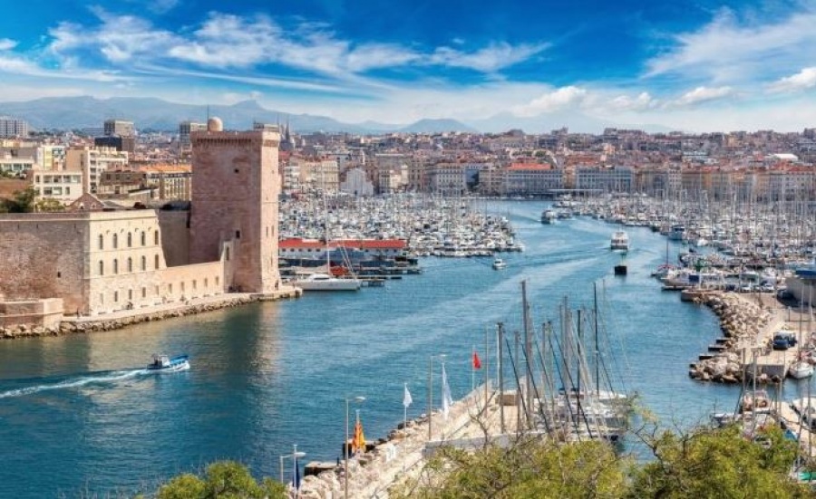 Σε σκληρή δοκιμασία οι αντοχές του Γαλλικού τουρισμού