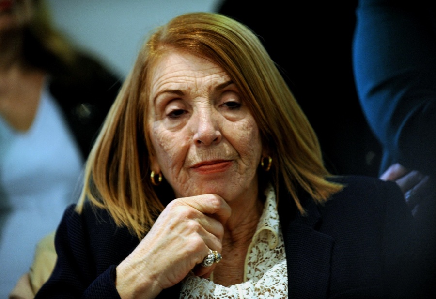 Χριστοδουλοπούλου (ΣΥΡΙΖΑ): Η ΝΔ ενορχηστρώνει τις επιθέσεις, είστε σύγχρονοι κουκουλοφόροι - Οργή Δένδια