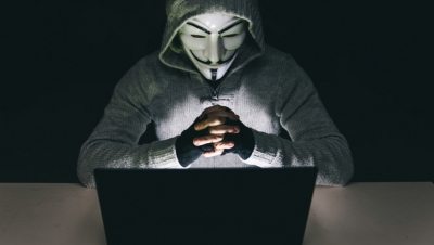 Μπαράζ κυβερνοεπιθέσεων από τους Anonymous κατά ρωσικών ΜΜΕ