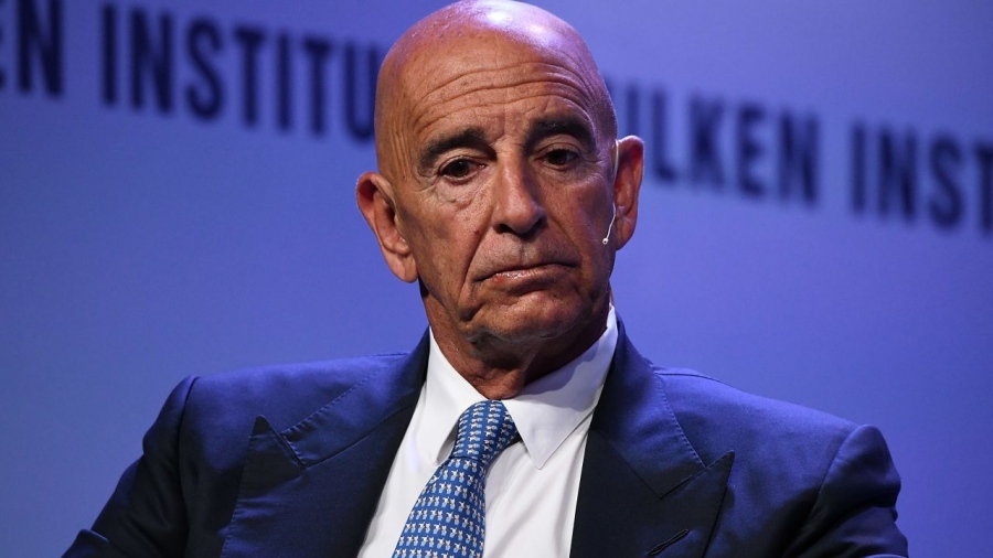Σάλος στην Τουρκία: Ο Αμερικανός πρέσβης Tom Barrack στον «θρόνο» του Υπουργείου Άμυνας – Αποικιακή συμπεριφορά ή πρωτόκολλο;