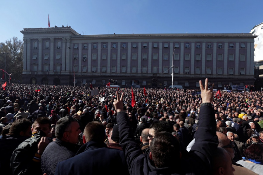 Αλβανία: Νέα διαδήλωση κατά του Rama έχει προγραμματίσει για σήμερα (16/3) η αντιπολίτευση - Φόβοι για επεισόδια