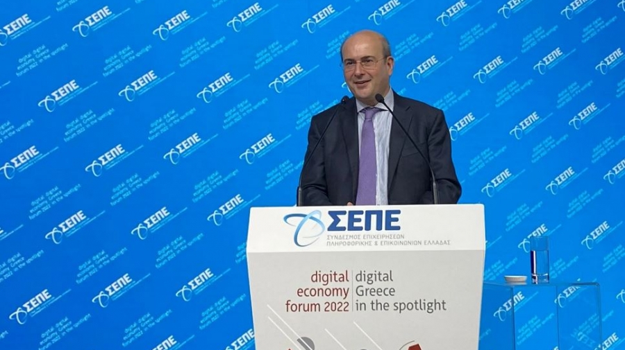 Χατζηδάκης: Στα προγράμματα κατάρτισης θα συμμετάσχουν τα επόμενα χρόνια 700.000 εργαζόμενοι και άνεργοι