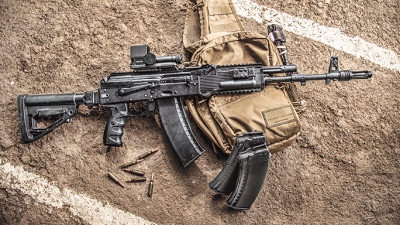Ρεκόρ 10ετίας για την Kalashnikov: Αύξηση 38% στην παραγωγή όπλων το α’ τρίμηνο του 2023