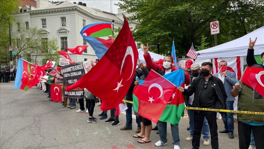 Διαδήλωση Τούρκων κατά του Biden στην Ουάσινγκτον για την αναγνώριση της Γενοκτονίας των Αρμενίων