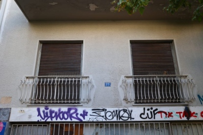 Φρίκη με το νεκρό βρέφος στην Κυψέλη - Έφερε πάνω από 10 μαχαιριές στο κορμί του από σουγιά