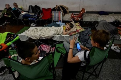 Στο Μετρό θα περάσουν τη νύχτα οι κάτοικοι του Κιέβου λόγω ρωσικών επιθέσεων