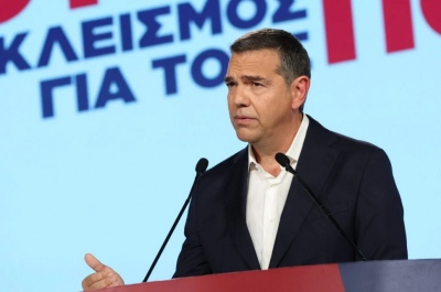 Βόμβες Τσίπρα από Θεσσαλονίκη: Φορολογεί τράπεζες και βάζει «πατριωτική εισφορά» στους πλούσιους - Τι θα αλλάξει σε μισθούς