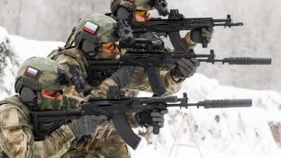 Το αθάνατο Kalashnikov αναβαθμίζεται - Το AK-12 αλλάζει τα δεδομένα στο πεδίο της μάχης