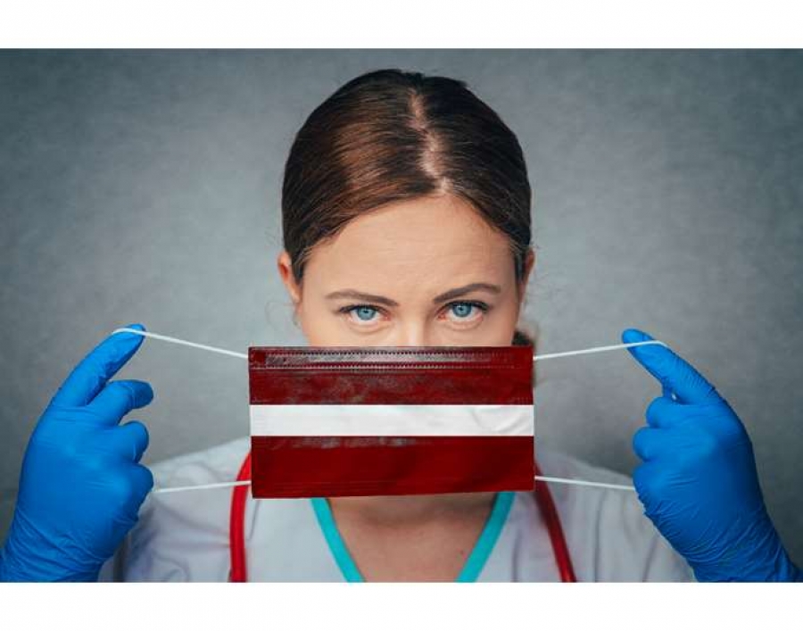 Η Λετονία απαγορεύει στους ανεμβολίαστους βουλευτές να ψηφίζουν, περικόπτει τους μισθούς τους