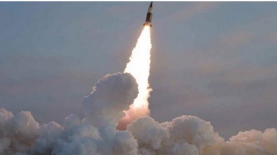 Η Βόρεια Κορέα εκτόξευσε πολλούς βαλλιστικούς πυραύλους προς τη Θάλασσα της Ιαπωνίας