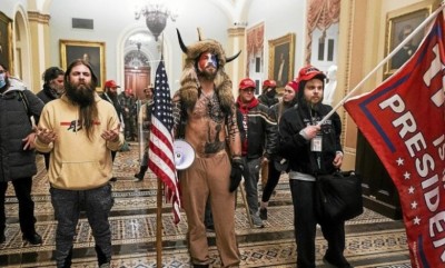 YouGov: Ένας στους πέντε Αμερικάνους στηρίζει την εισβολή στο Καπιτώλιο των ΗΠΑ